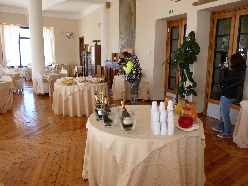 L' aperitivo a Campo Imperatore.JPG